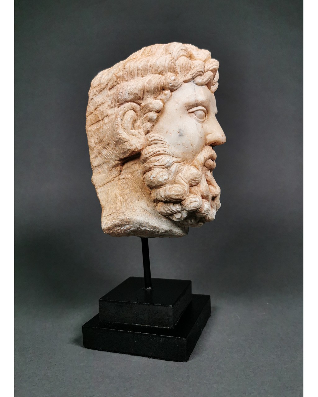 A ROMAN MARBLE HEAD OF HERCULES - Image 5 of 7