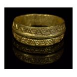 VIKING GOLD RING WITH PUNCHED MOTIF