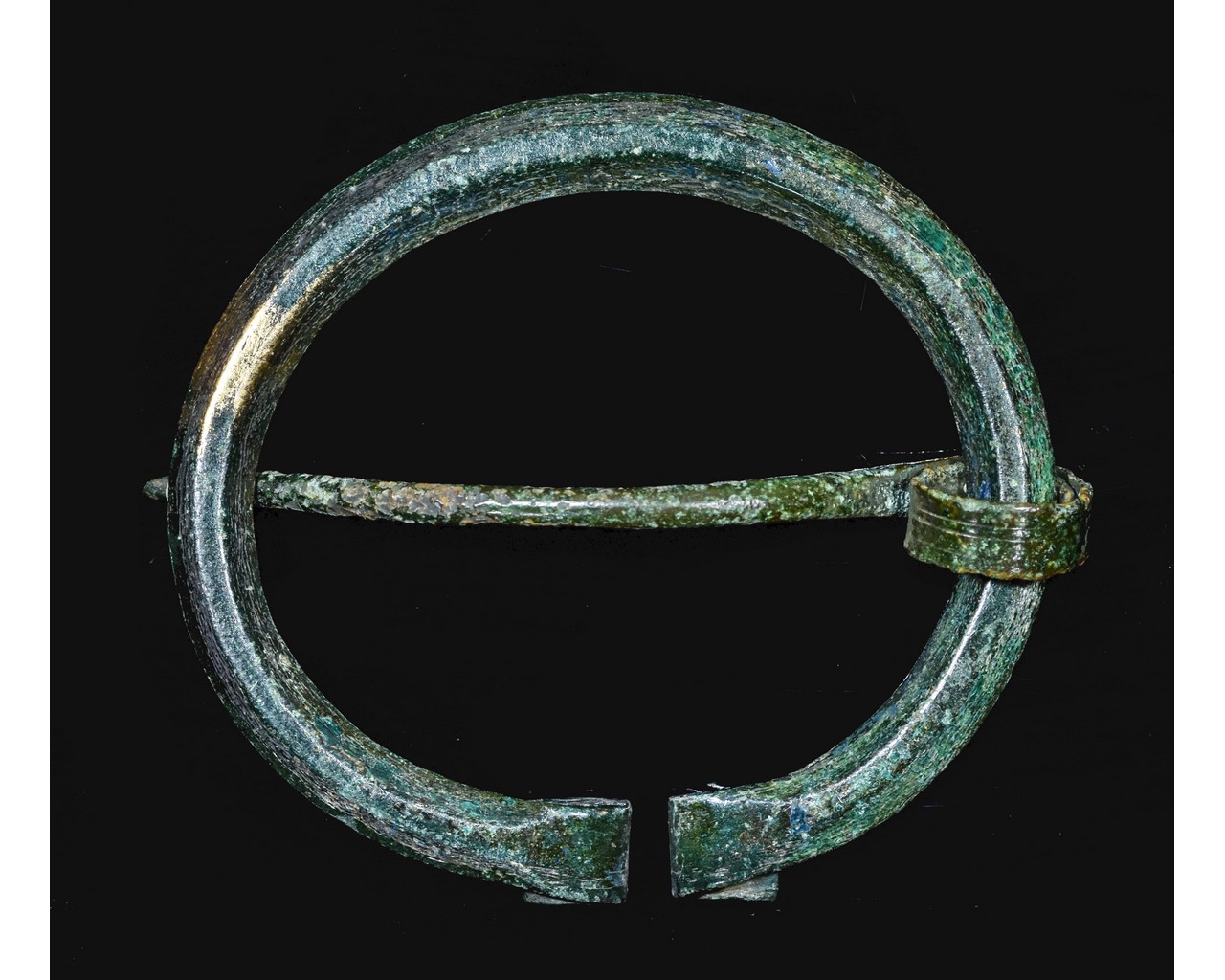 VIKING OMEGA BRONZE BROOCH - Image 3 of 3