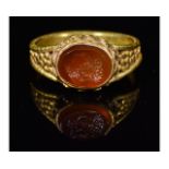 ROMAN GOLD INTAGLIO RING WITH JULIAN II THE APOSTATE