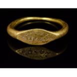 ROMANO-JEWISH GOLD RING WITH SCRIPT