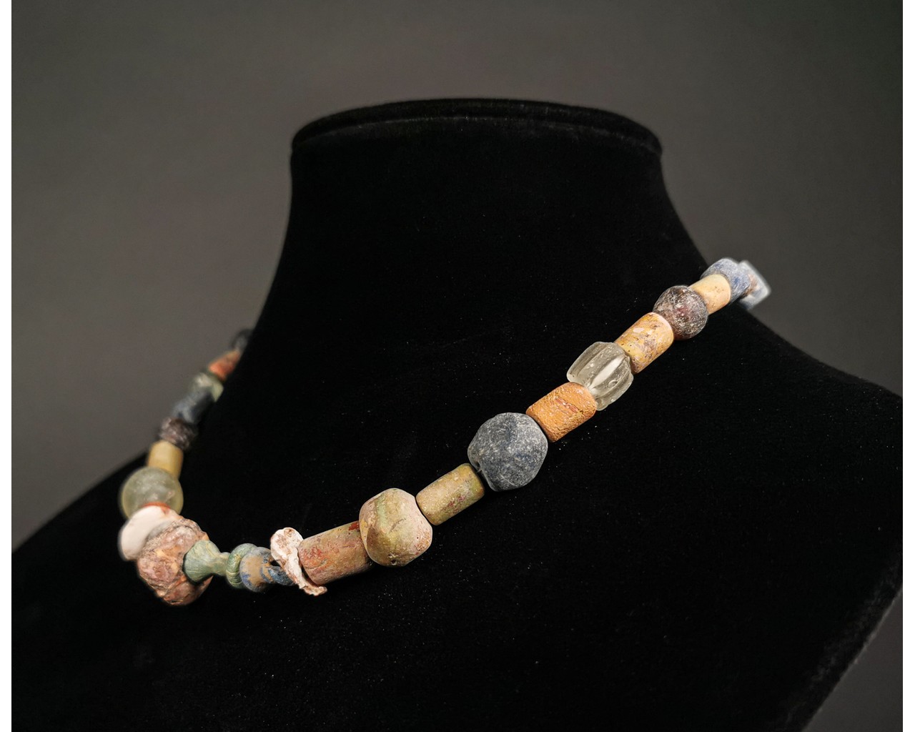 NOMAD TRIBAL NECKLACE - Image 2 of 4