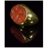 LARGE GANDHARAN GOLD INTAGLIO RING WITH MINOTAUR