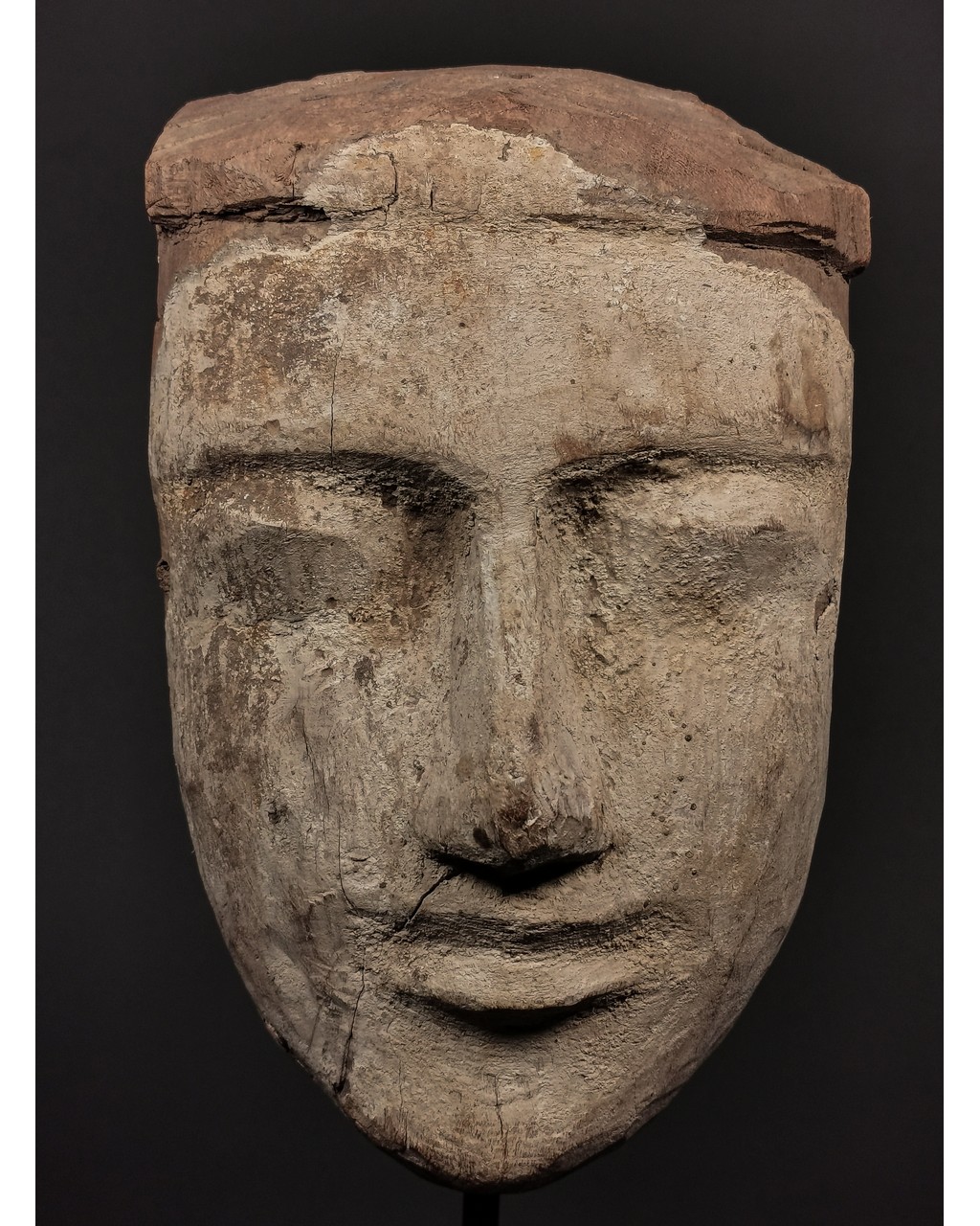 EGYPTIAN WOODEN MASK ON STAND - Image 2 of 7