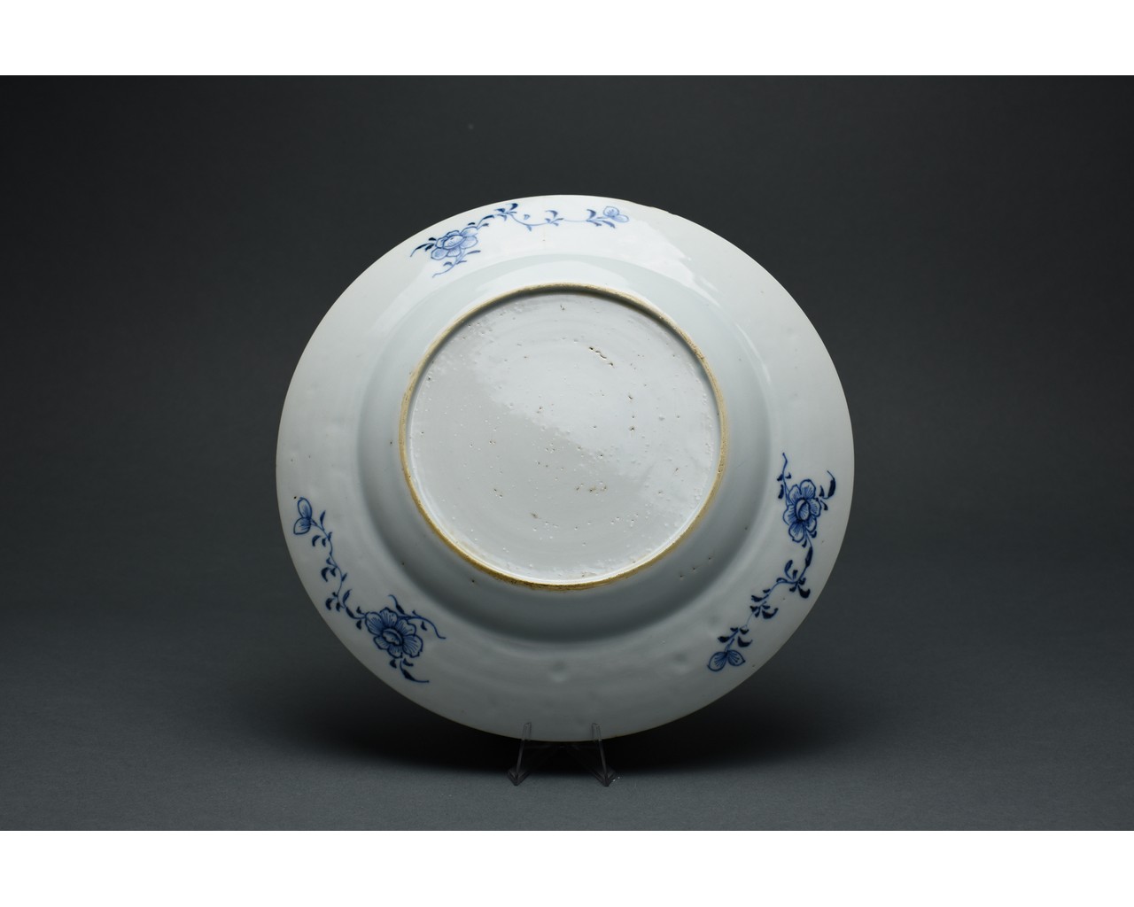 CHINESE QING BLUE AND WHITE PORCELAIN PLATE - Image 2 of 2