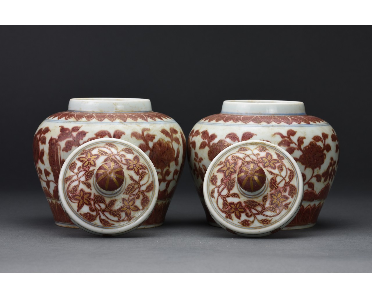 PAIR OF CHINESE IRON-RED GINGER JARS - Image 2 of 4