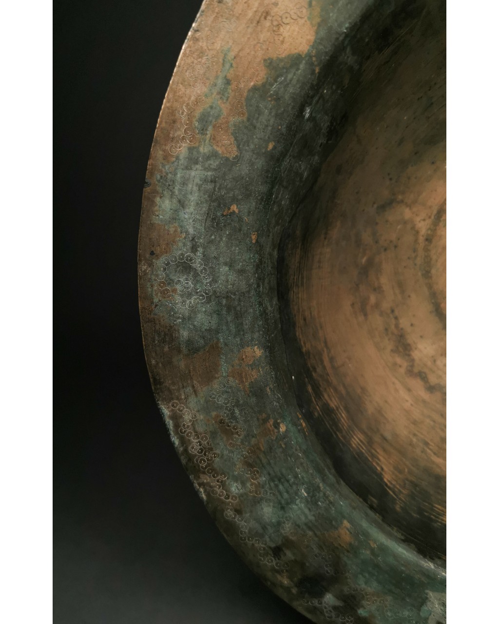 LARGE SASSANIAN BRONZE RITUAL BOWL - Image 8 of 10