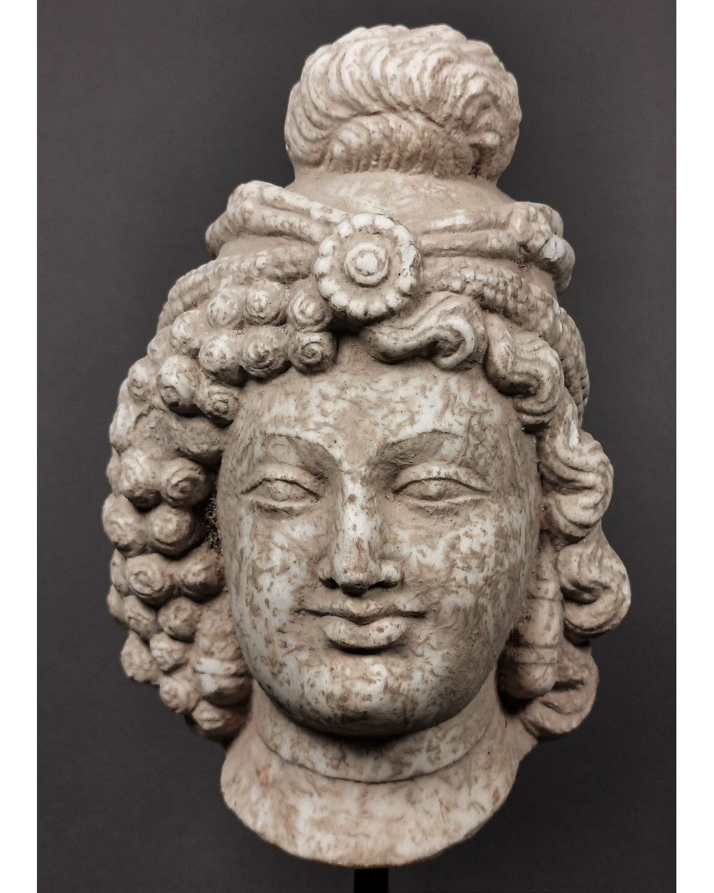 RARE GANDHARA MARBLE HEAD OF BODHISATTVA