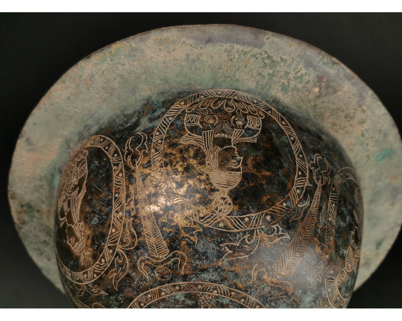 LARGE SASSANIAN BRONZE RITUAL BOWL - Image 3 of 10