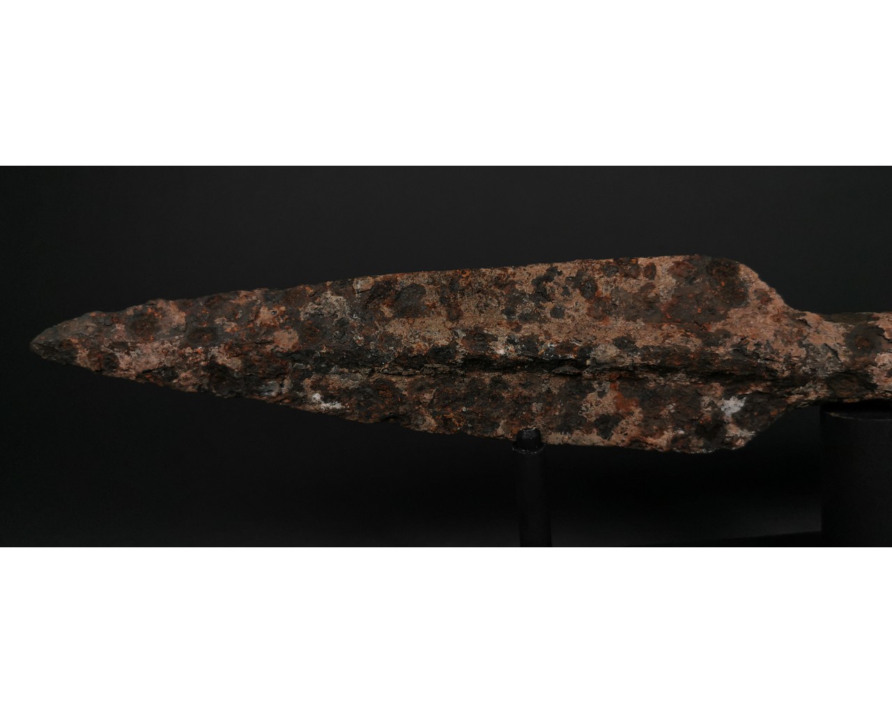 LARGE IRON AGE SOCKETED SPEAR - Image 2 of 5