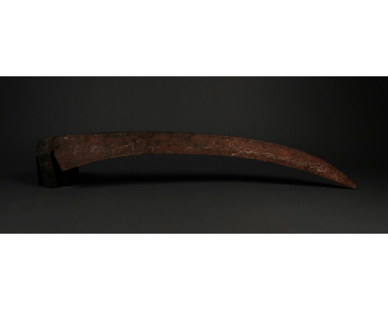 ISLAMIC MUGHAL IRON SICKLE