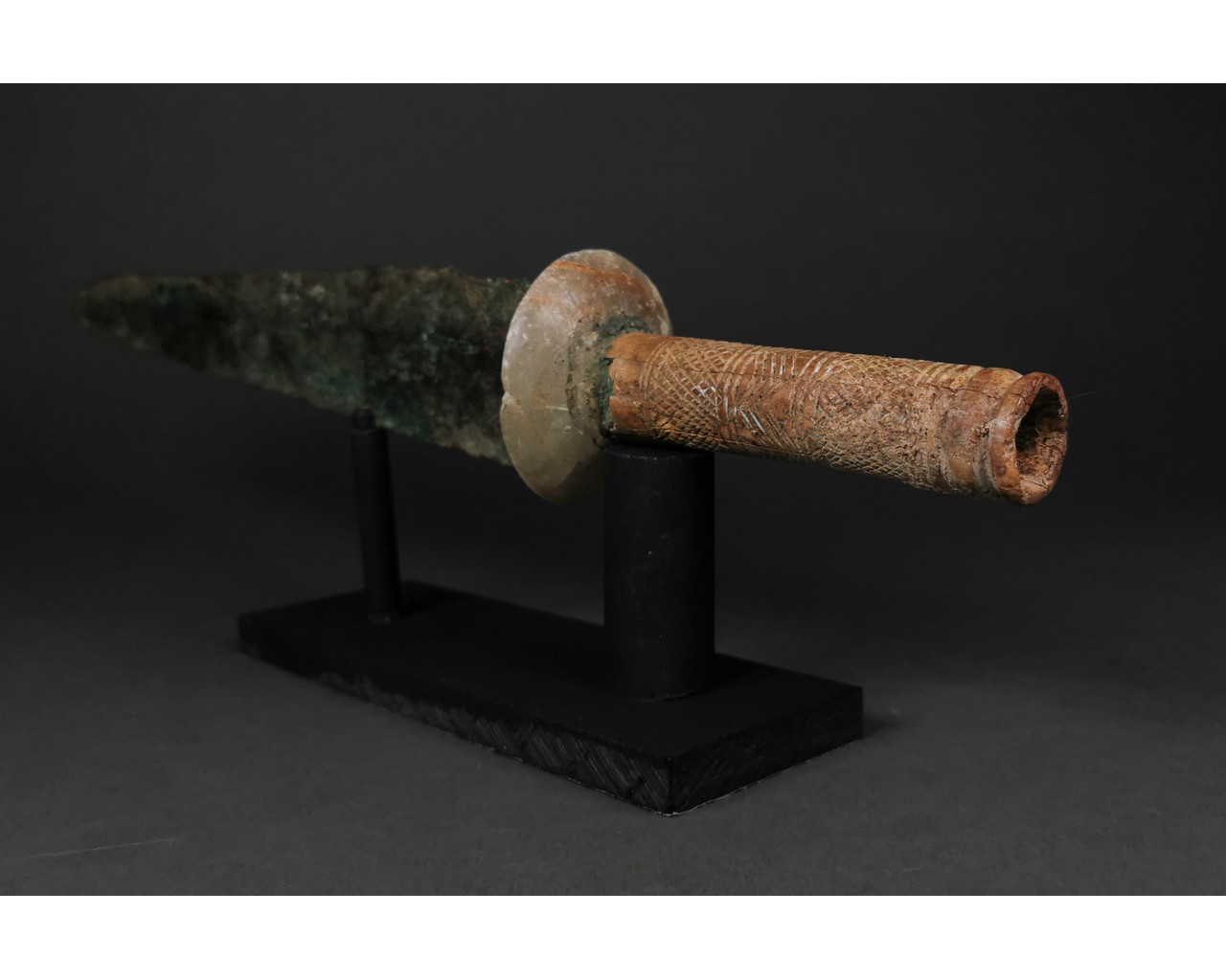 RARE ANCIENT BRONZE SWORD WITH BONE HANDLE - Image 6 of 6