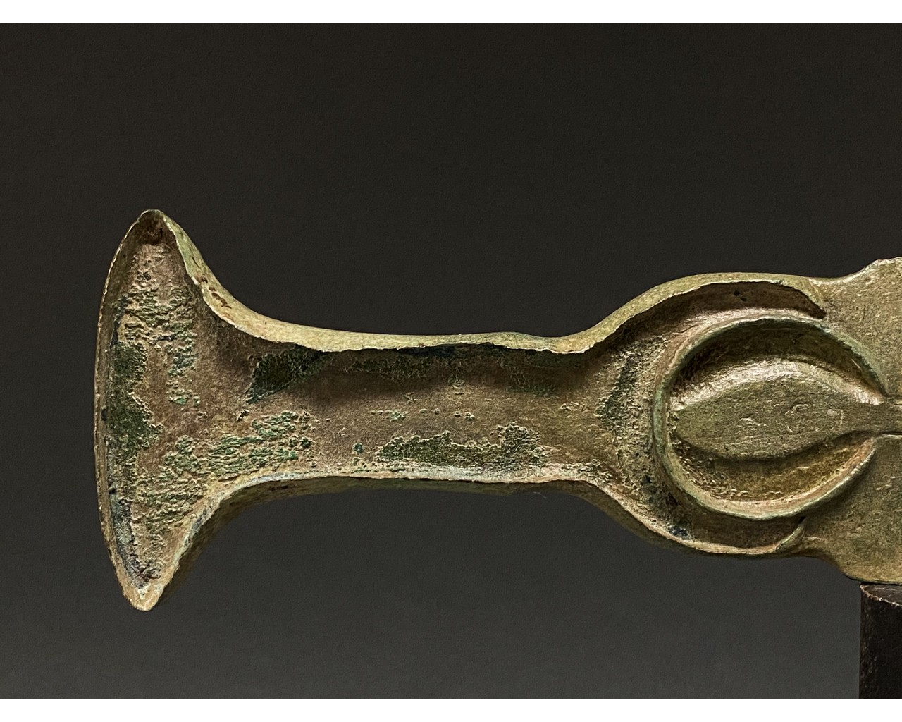 STUNNING ANCEINT BRONZE SWORD WITH IBEX HANDLE - Image 5 of 7