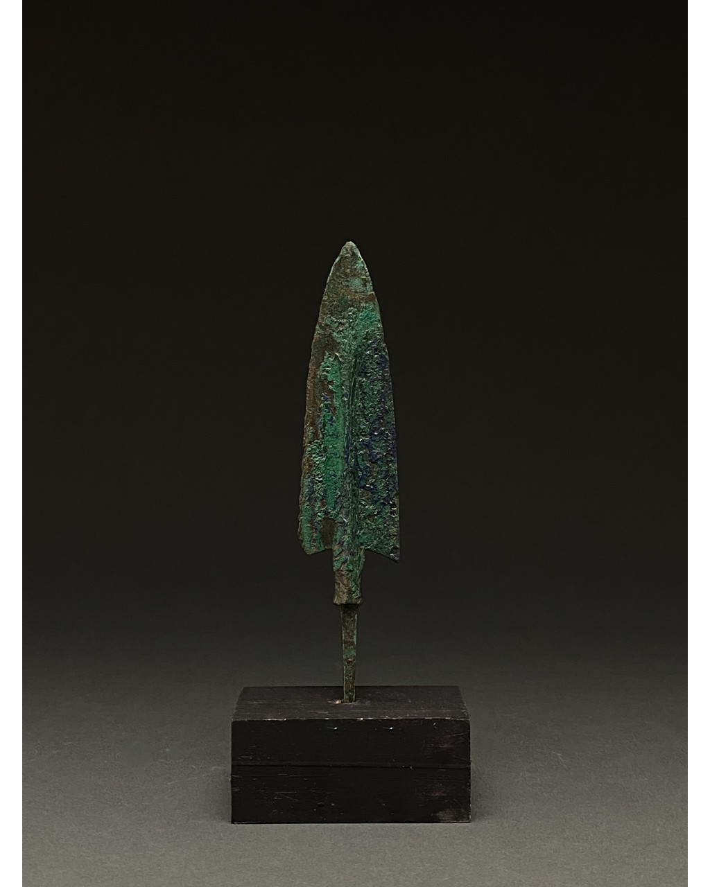 ANCIENT BRONZE SPEAR ON STAND - Image 4 of 4