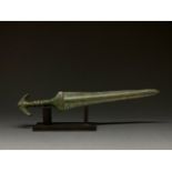 STUNNING GREEK ARCHAIC BRONZE SWORD WITH "SKUL CRUSHER" HANDLE