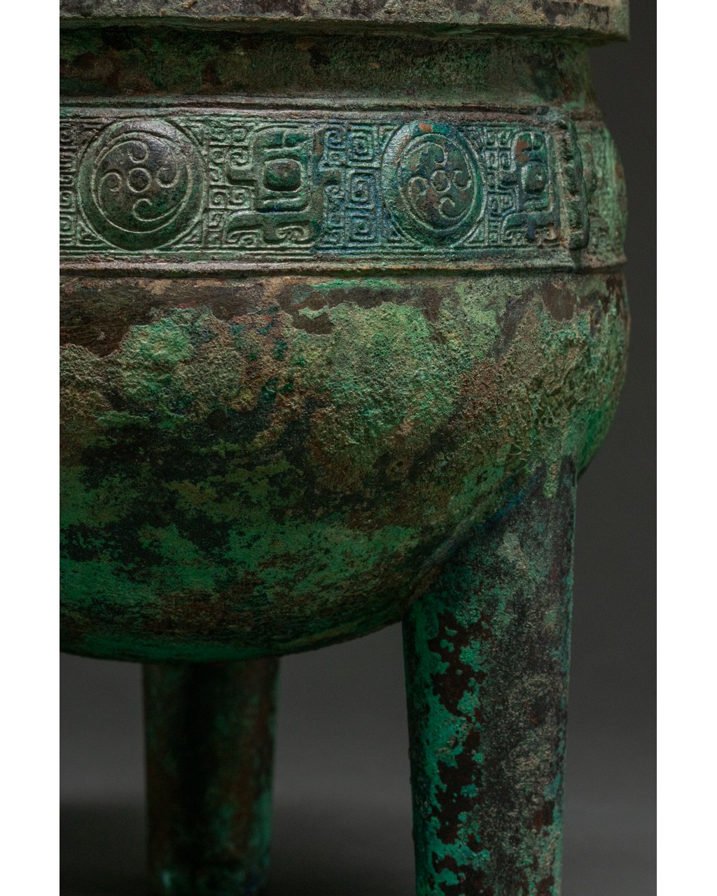 CHINA, LATE SHANG DYNASTY BRONZE DING VESSEL - XRF TESTED - Image 6 of 9