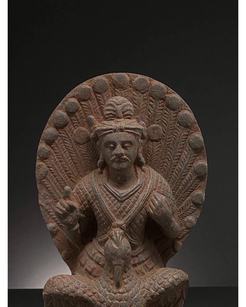 GANDHARA SCHIST STONE FIGURE OF BUDDHA ON EAGLE - Image 5 of 7