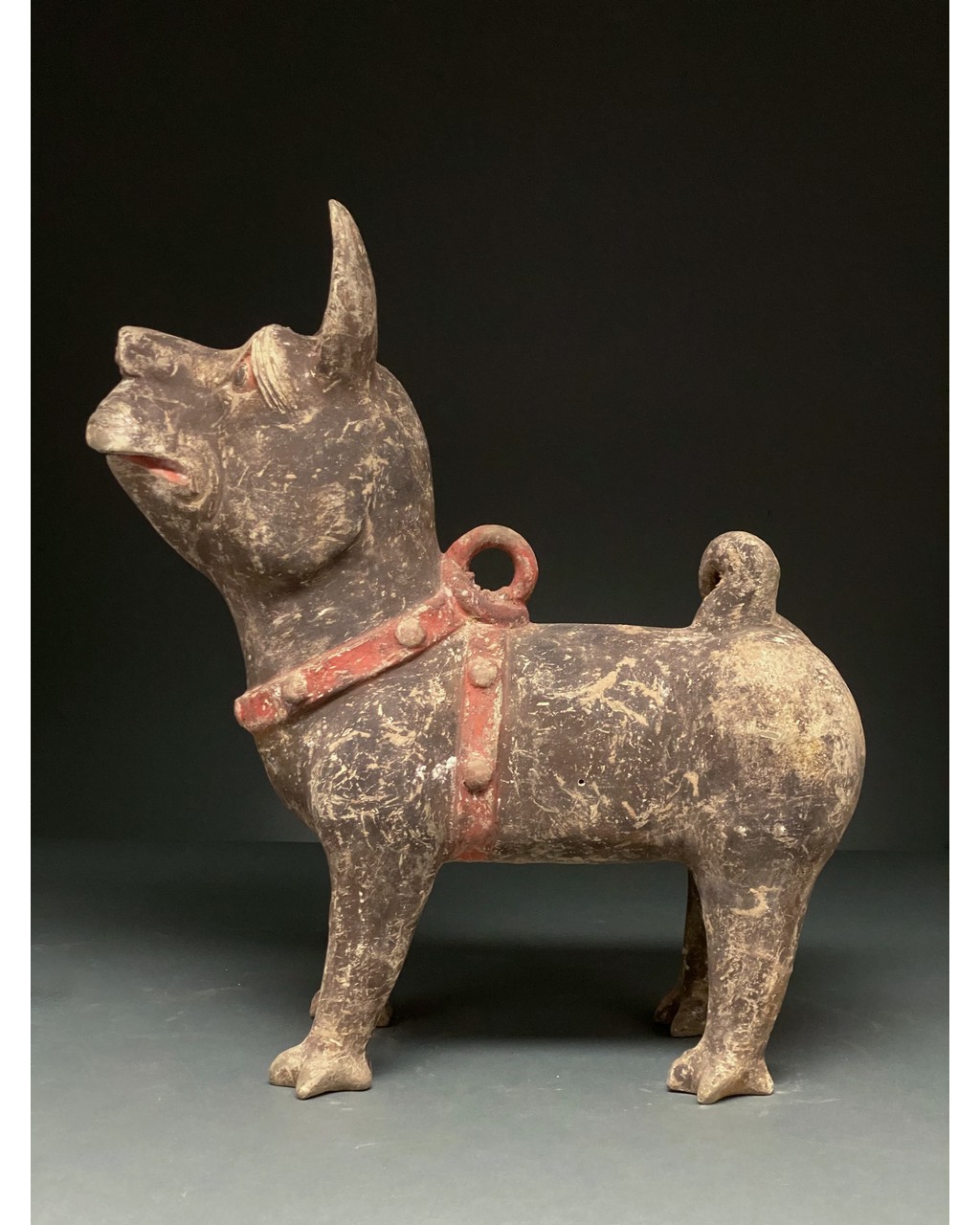 CHINA, HAN DYANSTY POTTERY FIGURE OF BLACK DOG - TL TESTED - Image 3 of 8