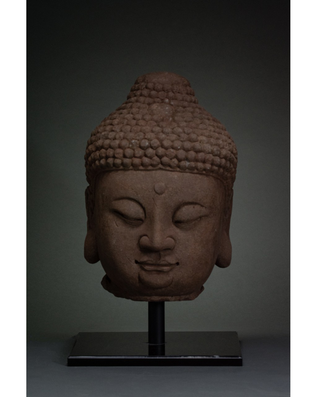 CHINA, MING DYANSTY STONE HEAD OF GUANYIN