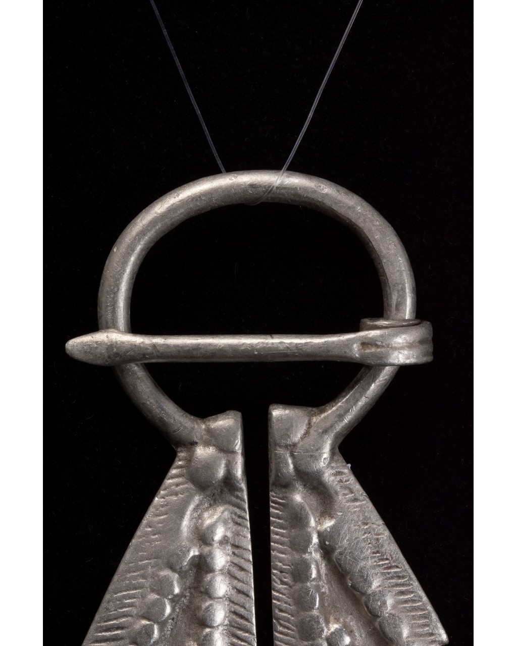 VIKING ERA SILVER PENANNULAR BROOCH - Image 4 of 5