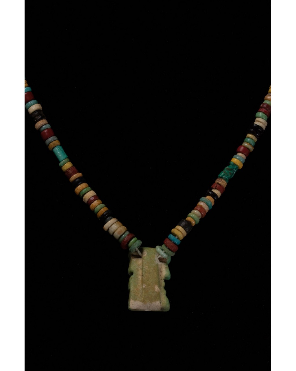 EGYPTIAN BEADED NECKLACE WITH AMULET - Image 5 of 6