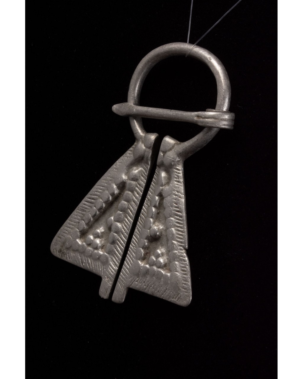 VIKING ERA SILVER PENANNULAR BROOCH - Image 2 of 5