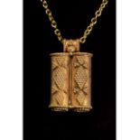 ROMAN GOLD DECORATED TUBULAR PENDANT