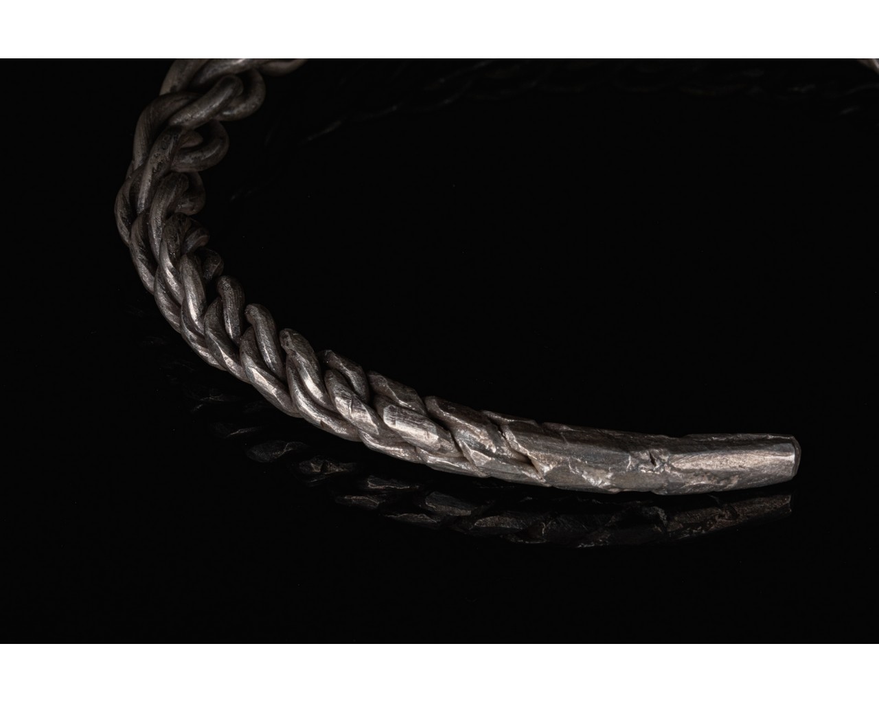 VIKING SOLID SILVER TWISTED BRACELET - Image 6 of 6
