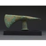 BEAUTIFUL BRONZE AGE BATTLE AXE - SUPERB PATINA