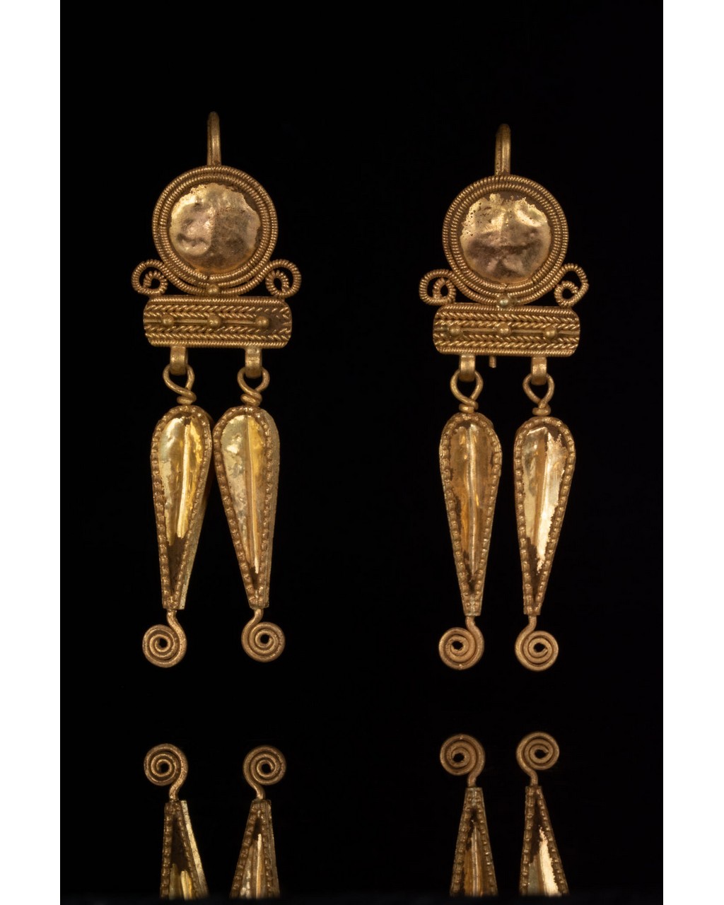 ROMAN GOLD ELABORATELY DECORATED EARRINGS