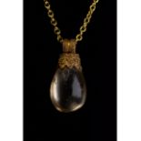 GREEK HELLENISTIC GOLD PENDANT WITH ROCK CRYSTAL