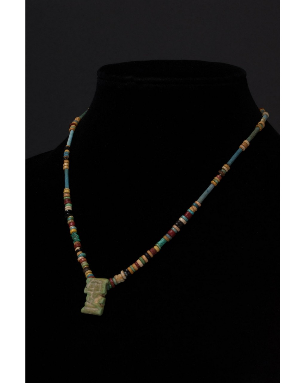 EGYPTIAN BEADED NECKLACE WITH AMULET - Image 2 of 6