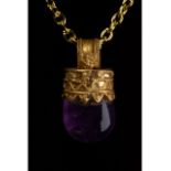 GREEK HELLENISTIC GOLD PENDANT WITH AMETHYST