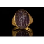 ROMAN GOLD INTAGLIO RING WITH WINGED GENIUS SPIRIT