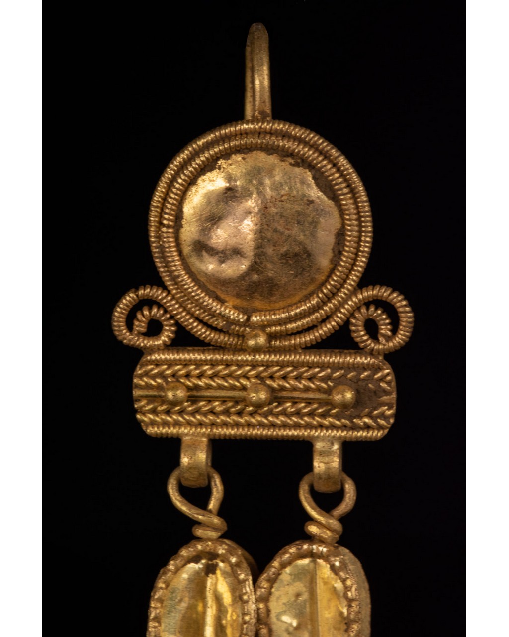 ROMAN GOLD ELABORATELY DECORATED EARRINGS - Image 3 of 5