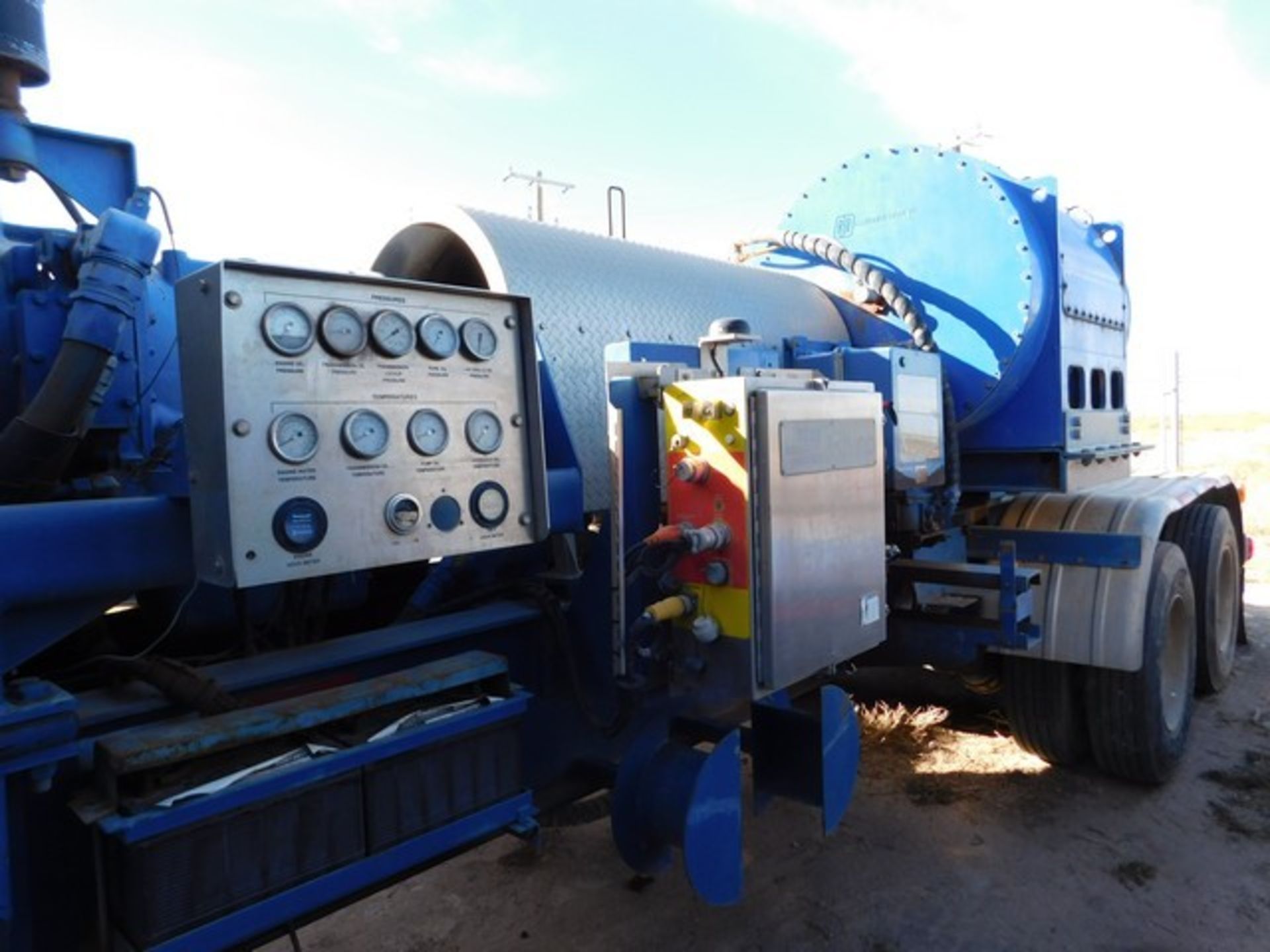 Located in YARD 2 - Odessa, TX (FPF202) 2017 GARDNER DENVER 2250T TRIPLEX FRAC PUMP, P/B CUMMINS - Image 4 of 12