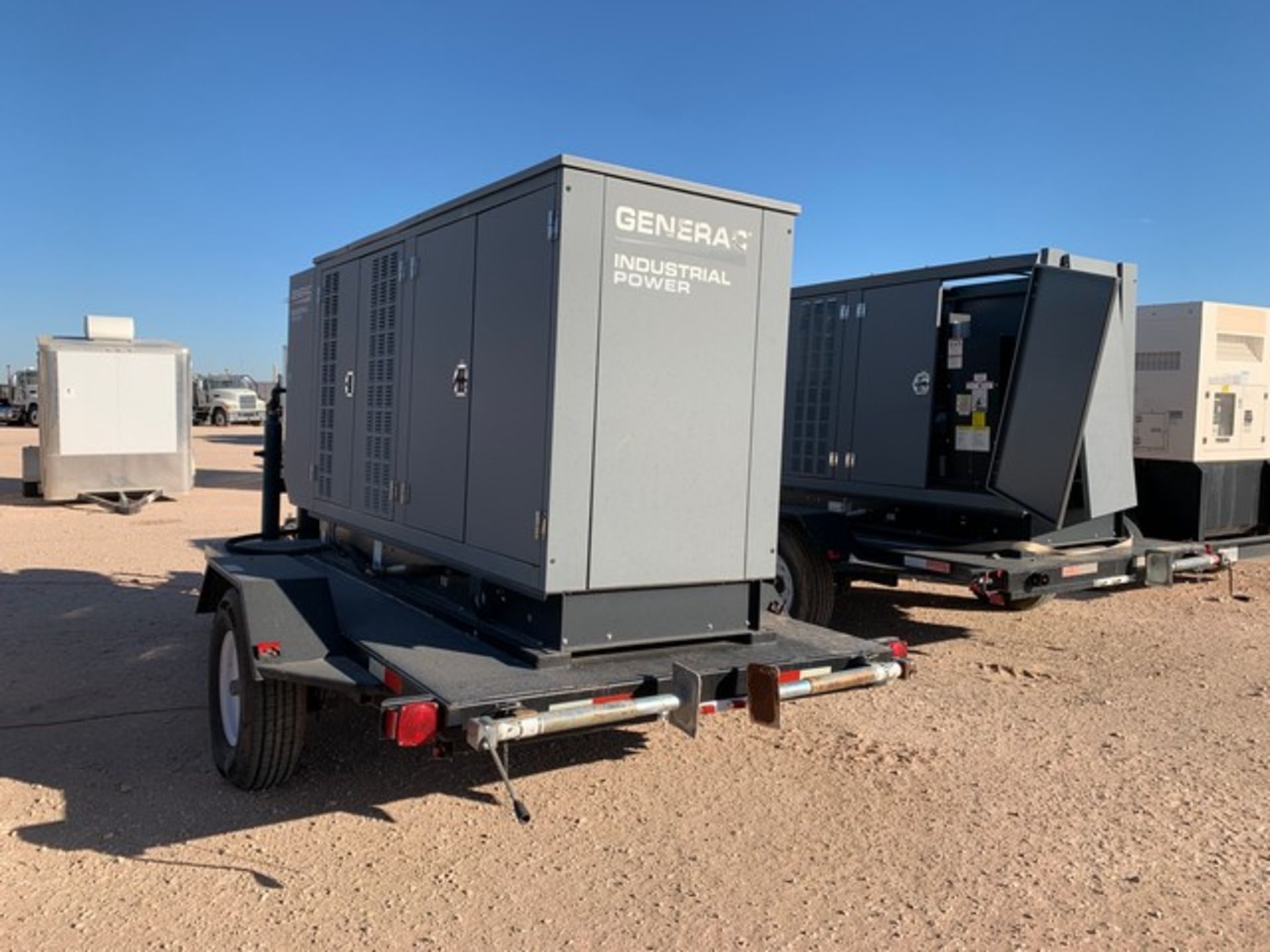 Located in YARD 1 - Midland, TX 2013 GENERAC INDUSTRIAL POWER 130 KW, 277/480V 3 PHASE ELECTRIC - Image 3 of 4