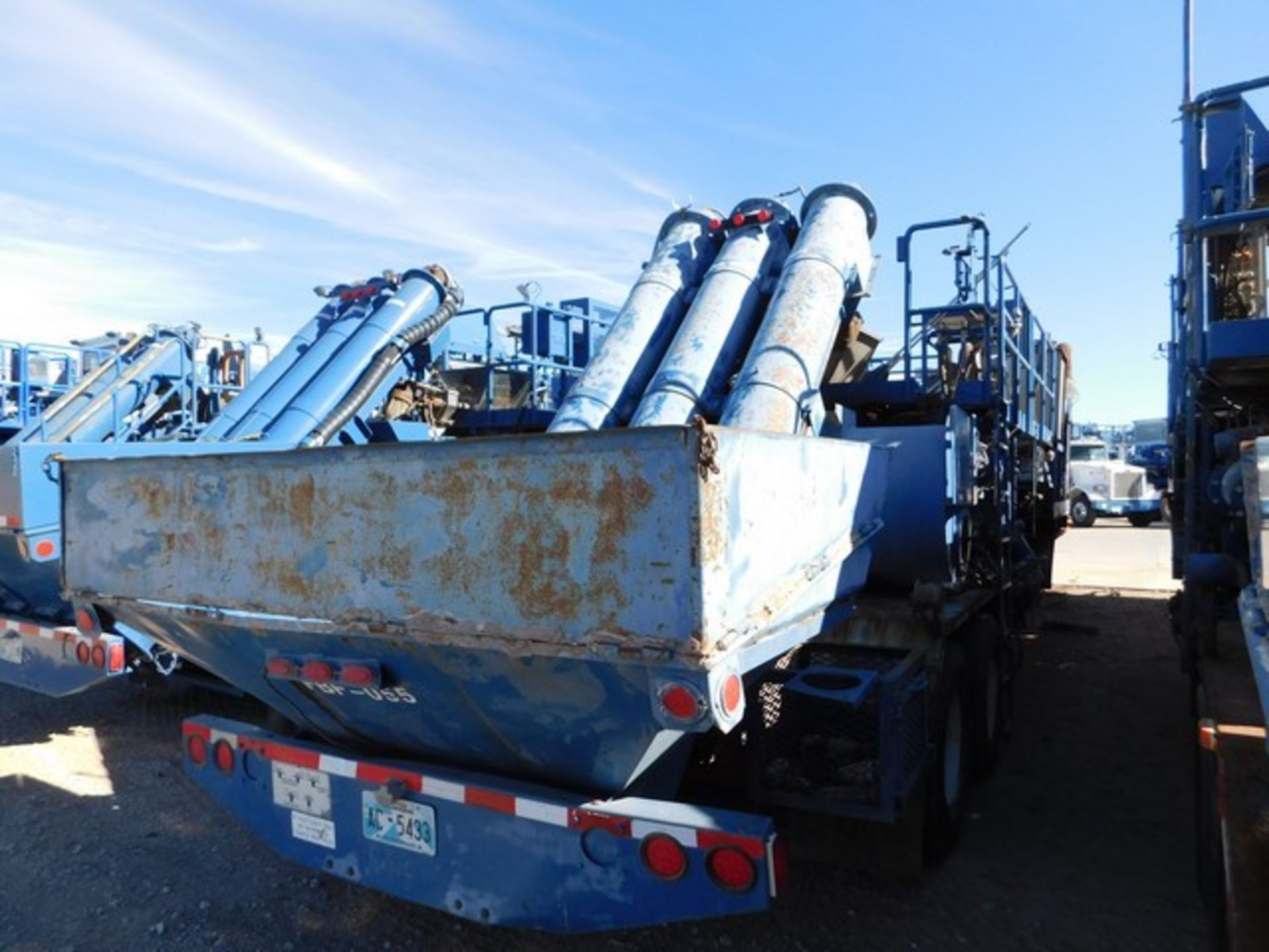 Located in YARD 2 - Odessa, TX (FBF055) 2002 FONTAINE T/A FRAC BLENDER TRAILER, VIN- - Image 7 of 11