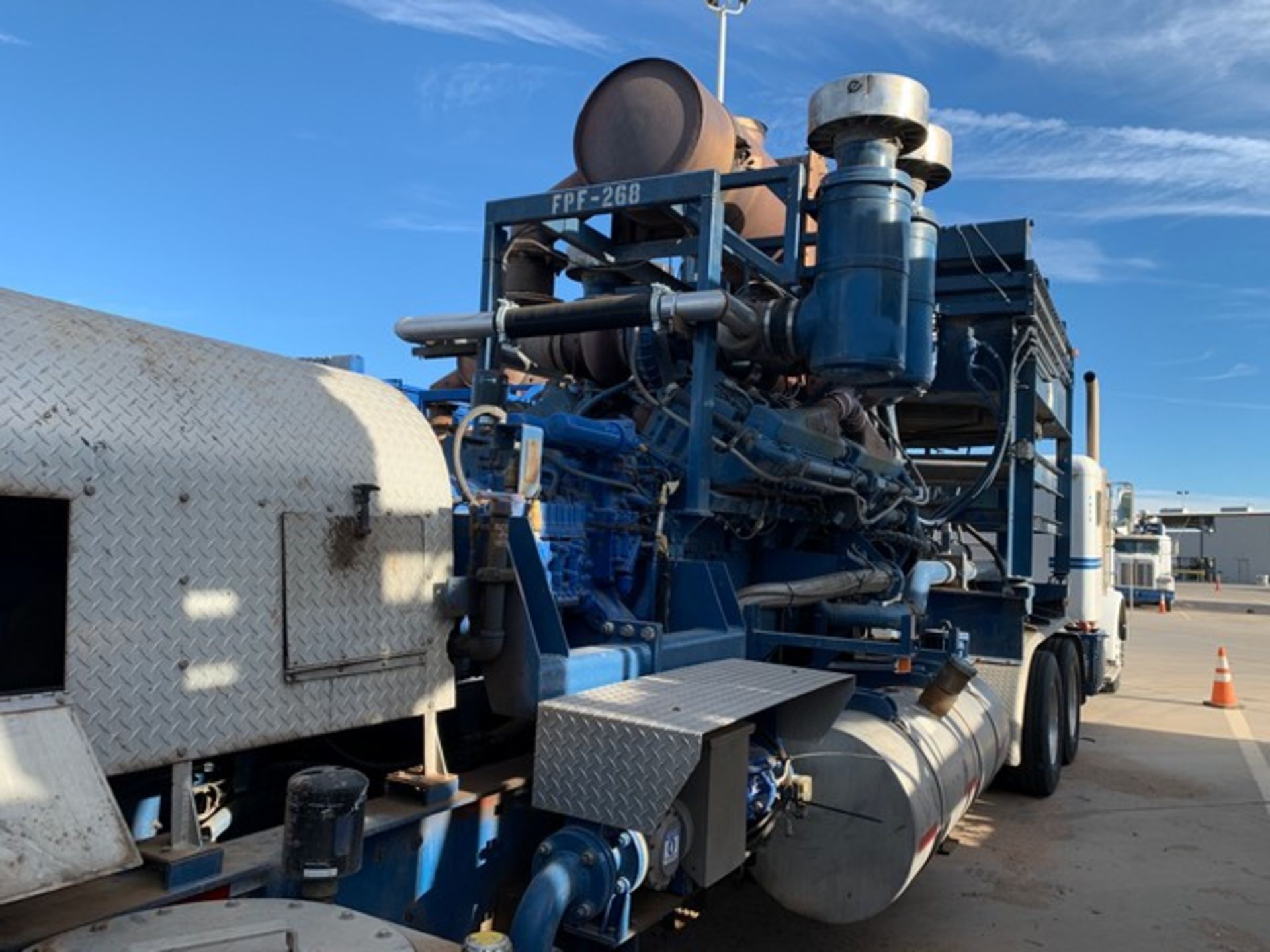 Located in YARD 2 - Odessa, TX (FPF268) 2017 GARDNER DENVER 2250T TRIPLEX FRAC PUMP, P/B CUMMINS - Image 6 of 9