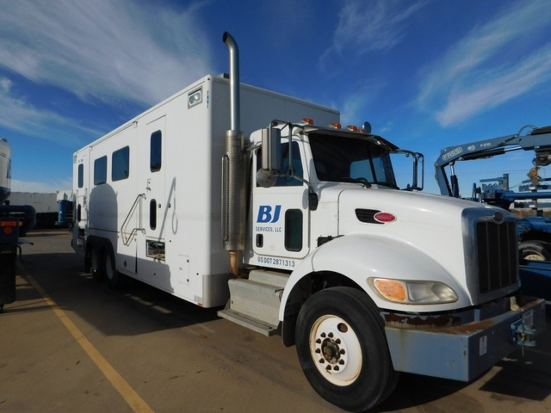 Located in YARD 2 - Odessa, TX (FDB054) (X) 2012 PETERBILT 348 T/A FRAC DATA VAN TRUCK, VIN-