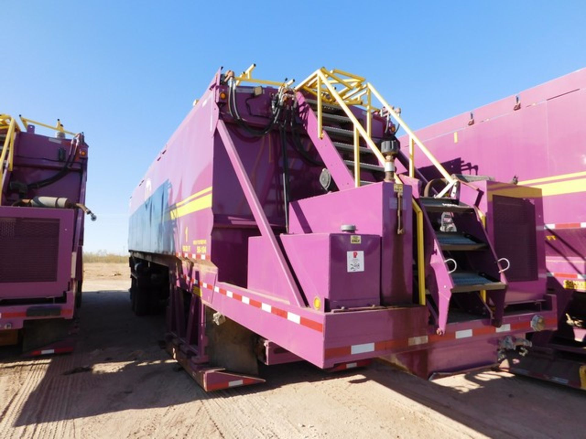 Located in YARD 2 - Odessa, TX (FSF004) (X) CONVEY ALL SK3000 SAND KING, SN- 261010614, HYDRAULICS