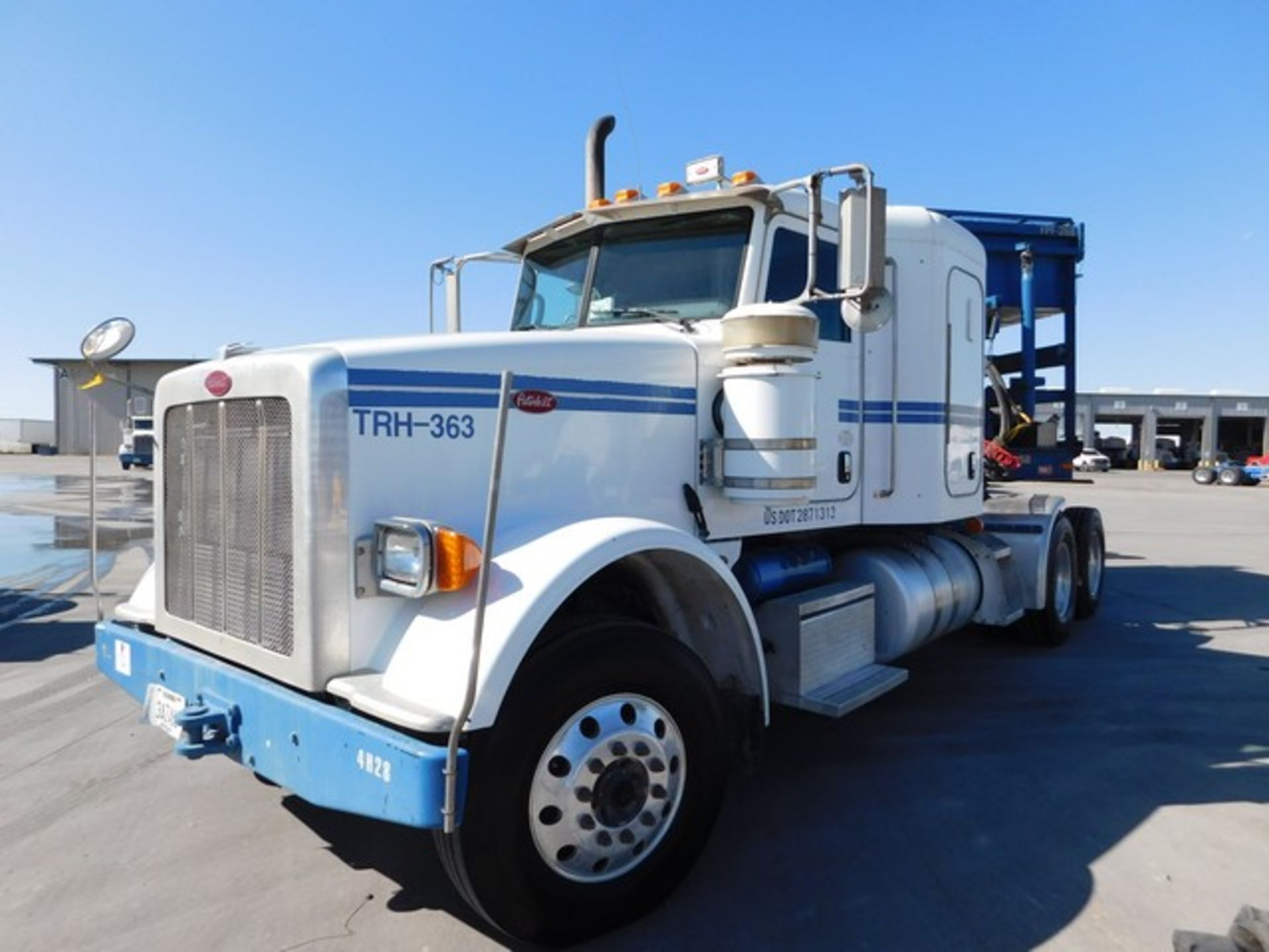 Located in YARD 2 - Odessa, TX (TRH363) (X) 2012 PETERBILT 367 T/A SLEEPER HAUL TRUCK, VIN- - Image 3 of 7