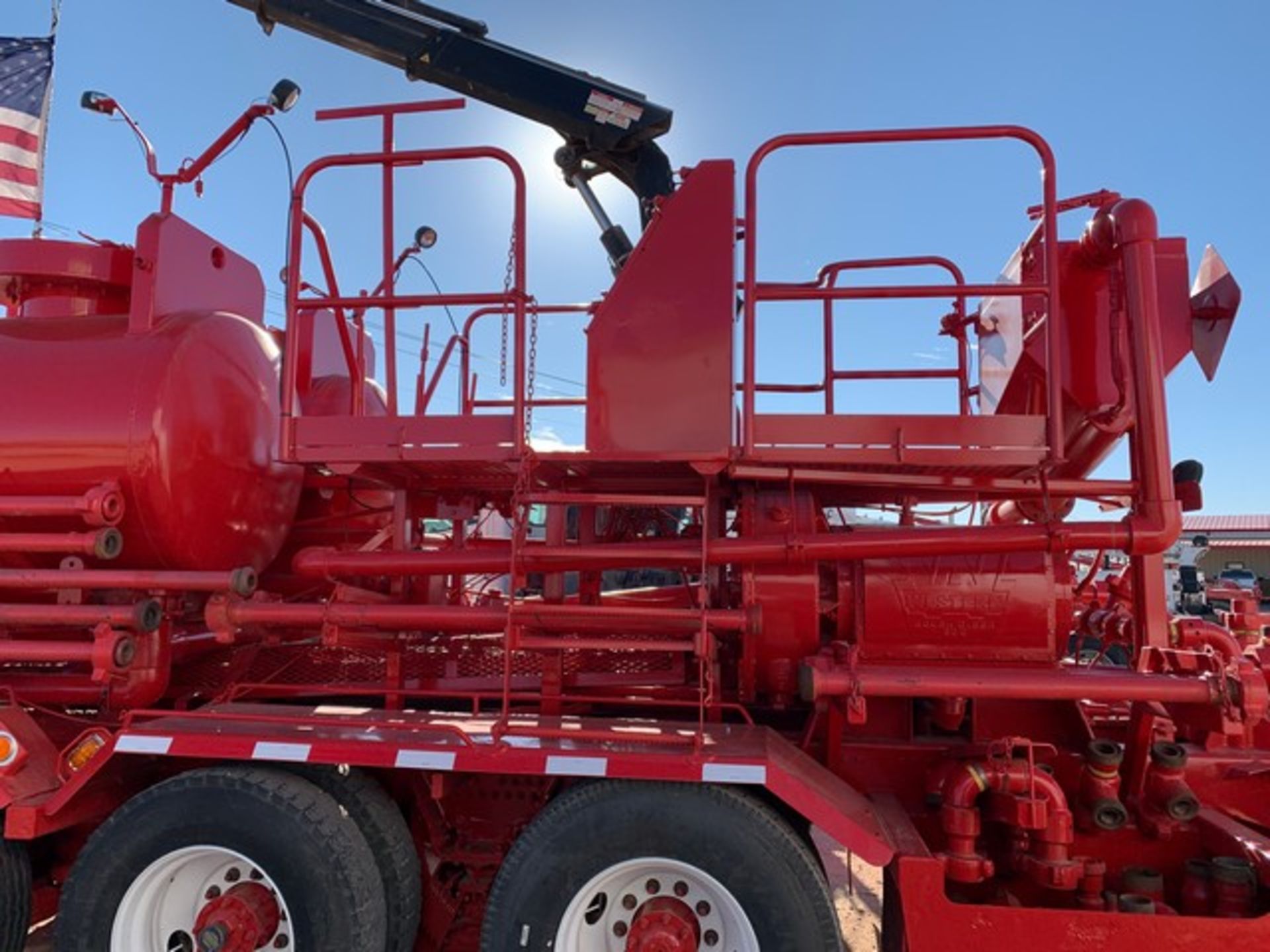 Located in YARD 1 - Midland, TX (X) 2010 MACK GU813 TRI AXLE DAY CAB ACID PUMP TRUCK, VIN- - Image 8 of 13