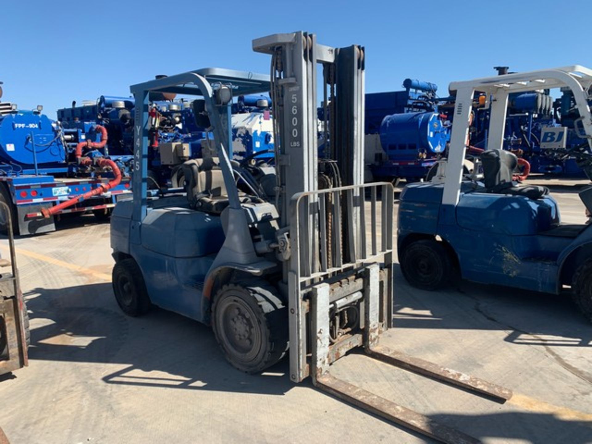 Located in YARD 2 - Odessa, TX (SUB046) TOYOTA MODEL- 7FGU30 5600# STRAIGHT MAST FORKLIFT, P/B - Image 6 of 6