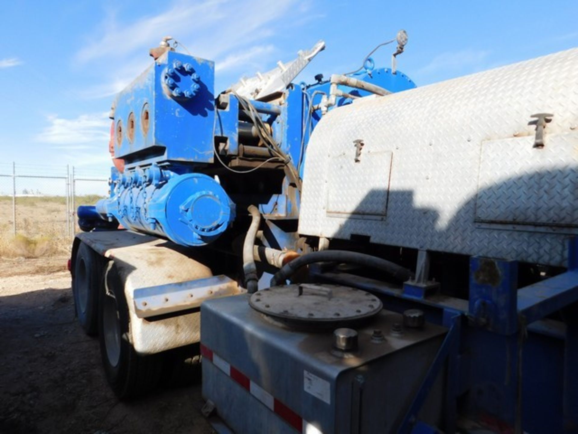 Located in YARD 2 - Odessa, TX (FPF286) 2017 GARDNER DENVER HD2250 TRIPLEX FRAC PUMP, P.B CUMMINS - Image 10 of 11