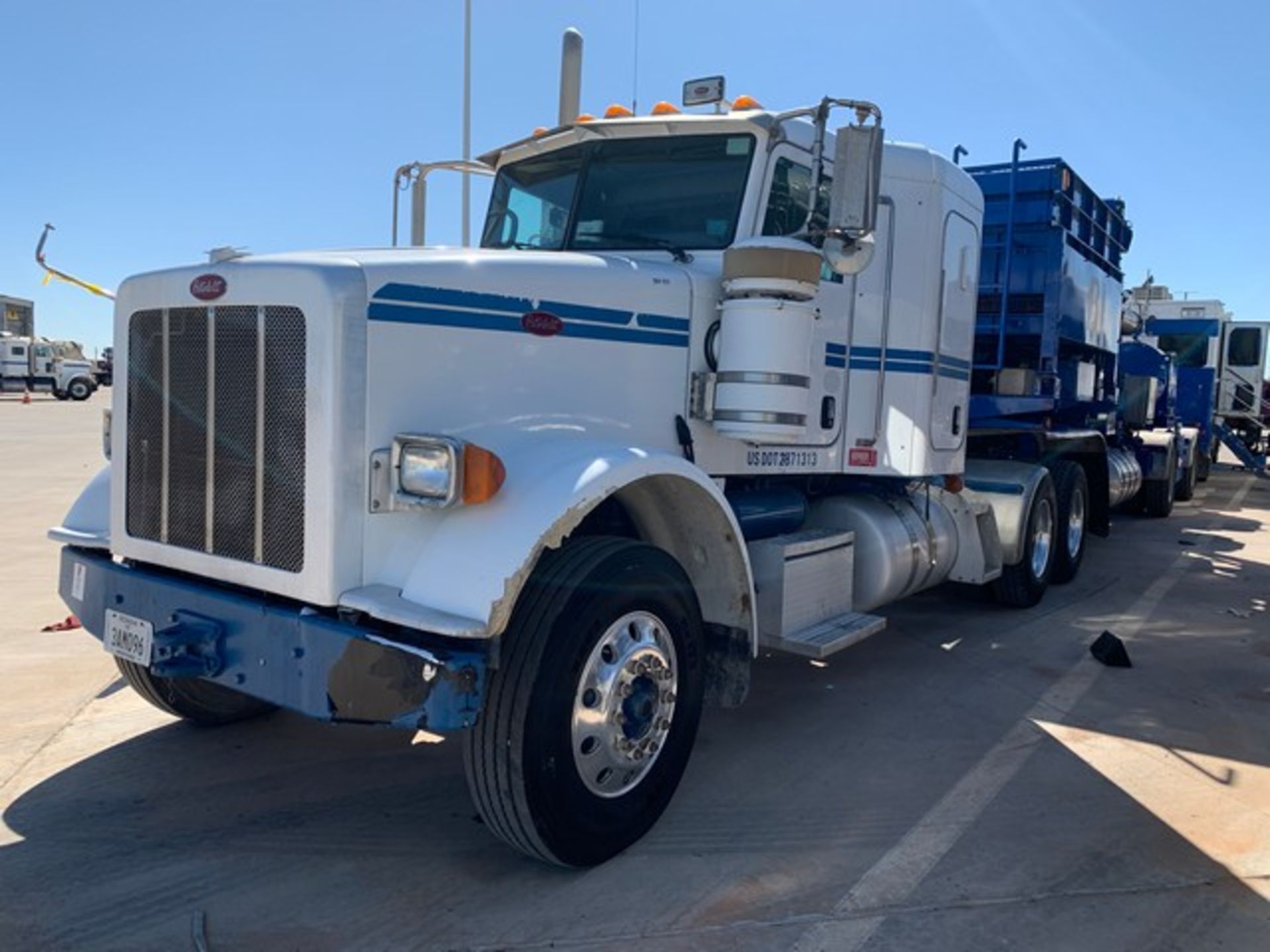 Located in YARD 2 - Odessa, TX (TRH377) (X) 2012 PETERBILT 367 T/A SLEEPER HAUL TRUCK, VIN- - Image 2 of 11