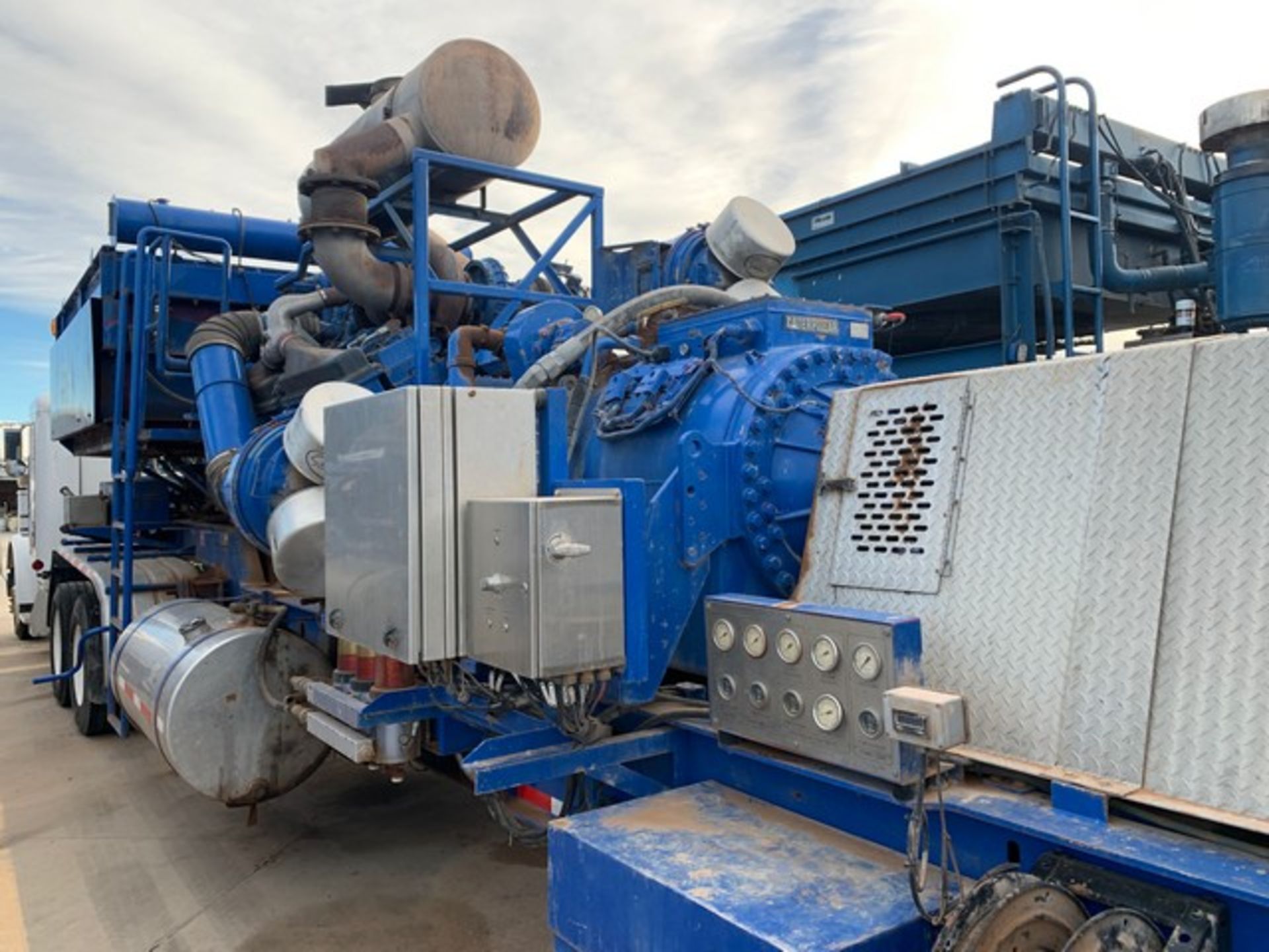 Located in YARD 2 - Odessa, TX (FPF067) 2018 GARDNER DENVER 2250T TRIPLEX FRAC PUMP, P/B CUMMINS - Image 9 of 9