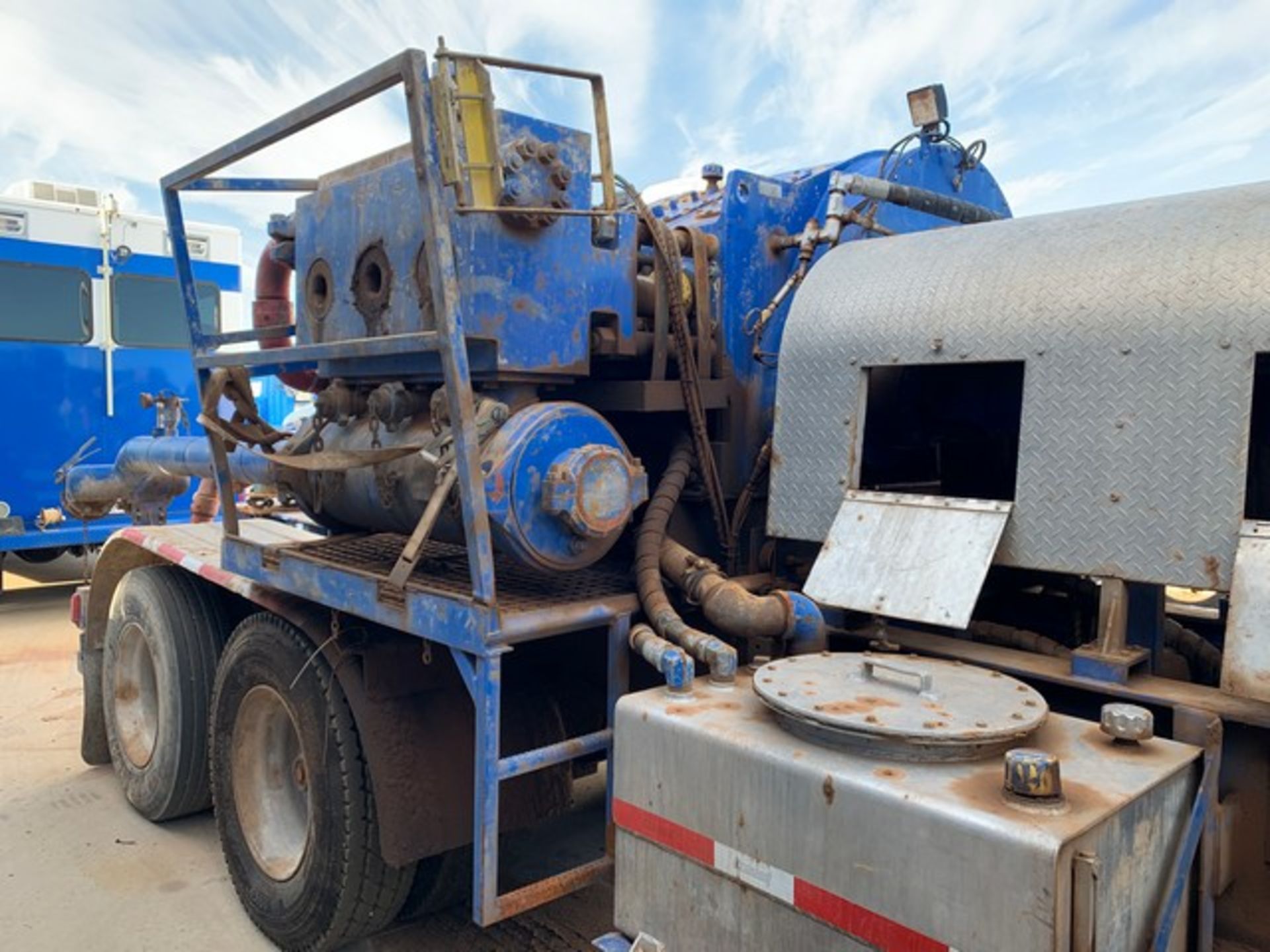 Located in YARD 2 - Odessa, TX (FPF139) 2019 GARDNER DENVER 2250T TRIPLEX FRAC PUMP, P/B CUMMINS - Image 4 of 8