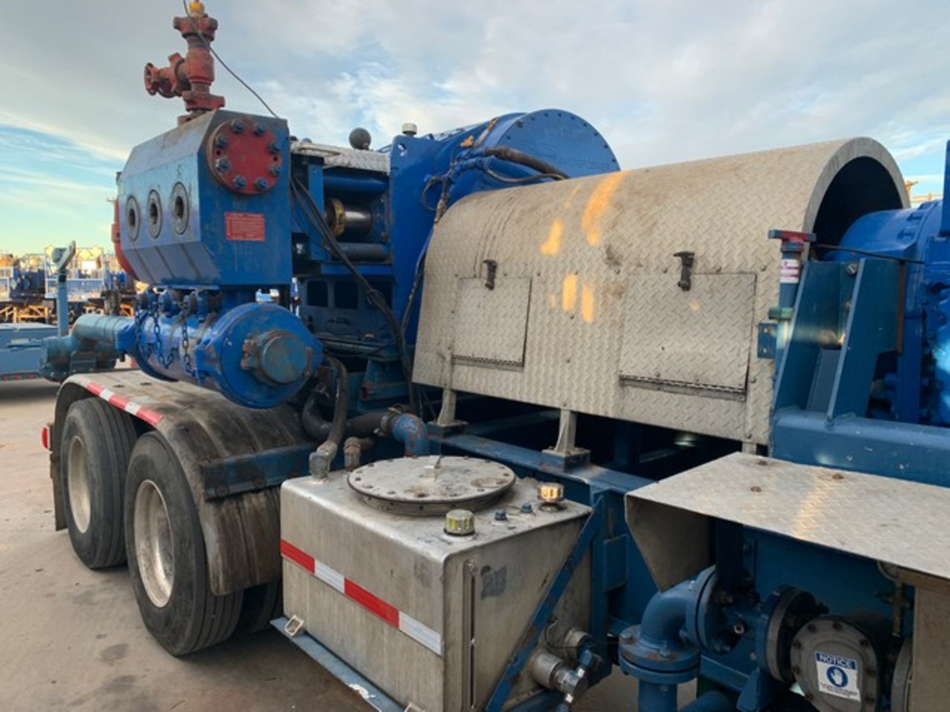 Located in YARD 2 - Odessa, TX (FPF730) 2020 GARDNER DENVER 2250T TRIPLEX FRAC PUMP, P/B CUMMINS - Image 3 of 9