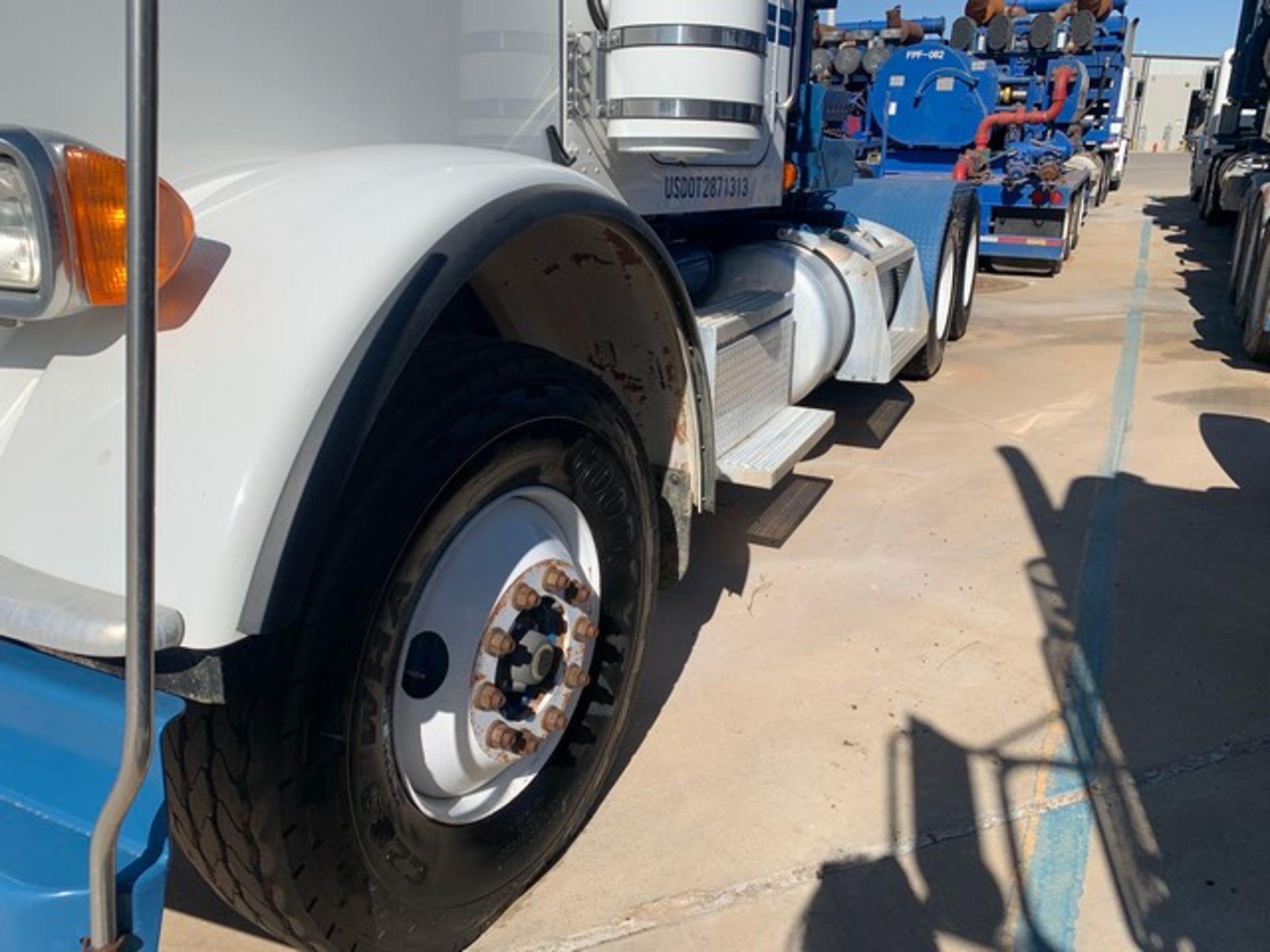 Located in YARD 2 - Odessa, TX (TRW090) (X) 2013 PETERBILT 367 T/A WINCH HAU TRUCK, VIN- - Image 3 of 9